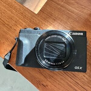 Canon G5x camera + charger